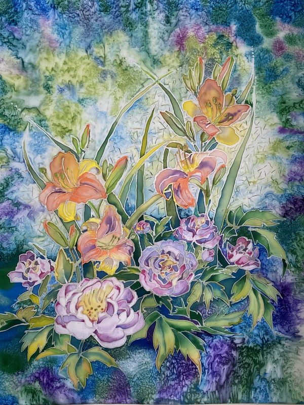 paveikslas ant šilko su įvairiaspalvėmis gėlėmis